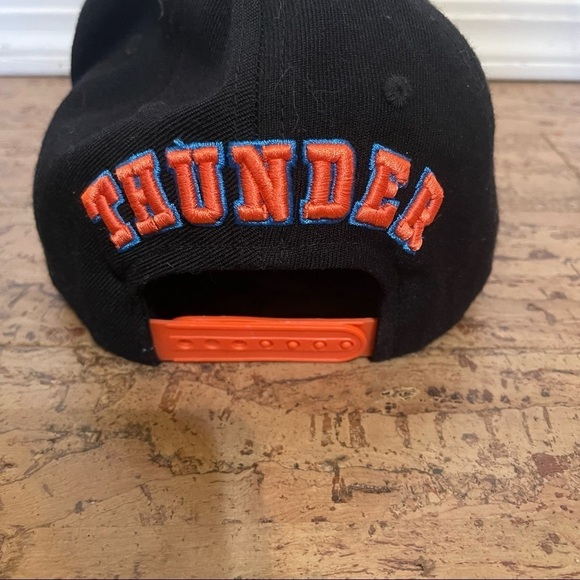 OKC Oklahoma City Thunder Boy's Youth Hat One Size SAMPLE hat Top of the World - Picture 5 of 6